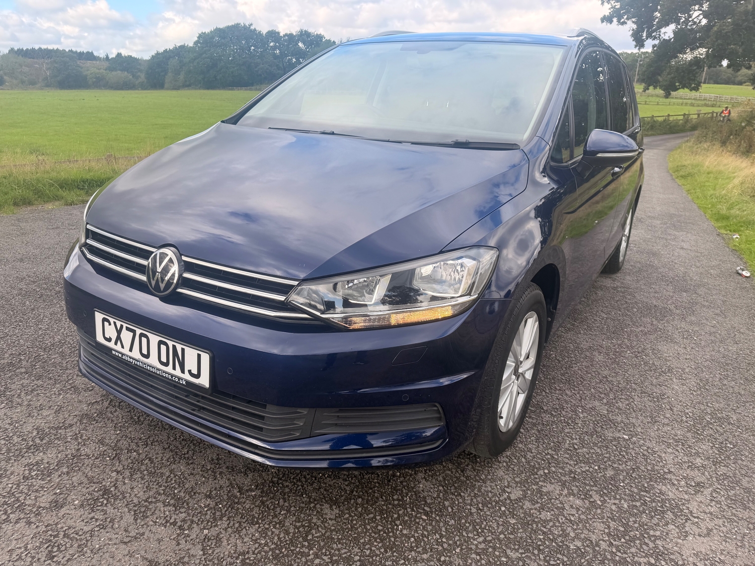 [ berth ]Volkswagen Touran