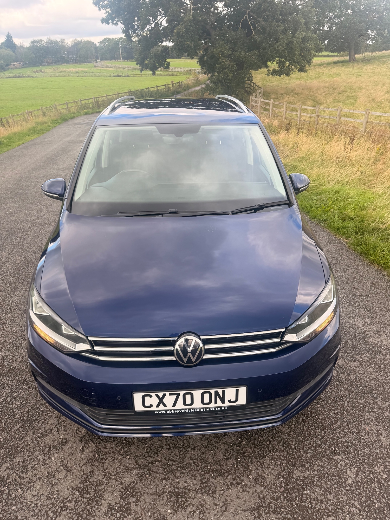 Volkswagen Touran 2020 - Cars in Stockport