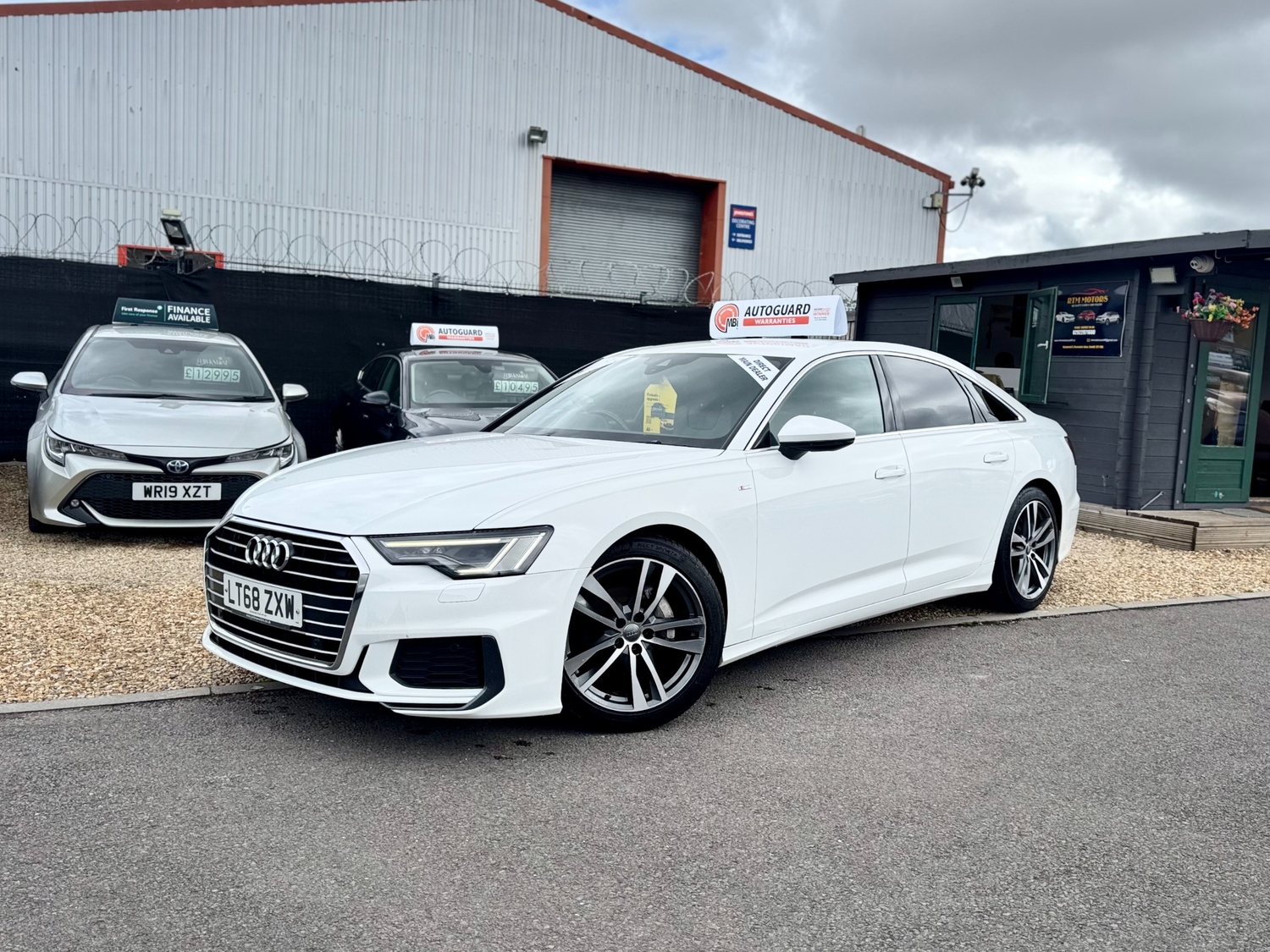[ berth ]Audi A6