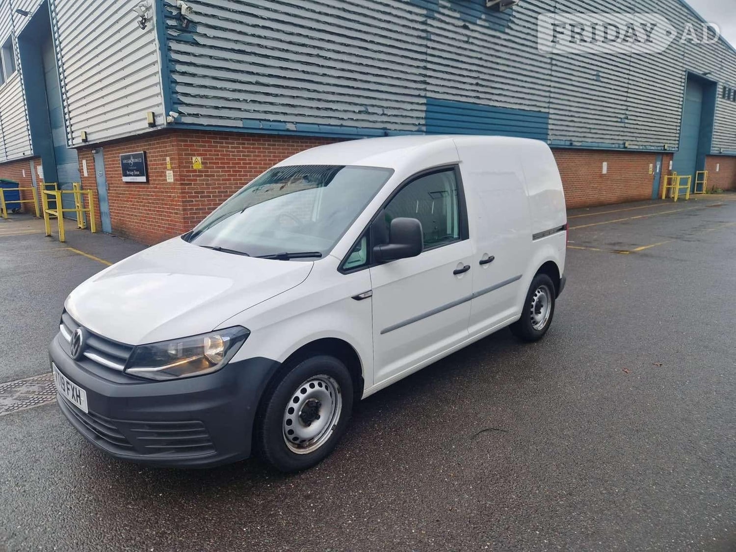 Volkswagen Caddy 2019 - Vans & Commercial Vehicles in Ripley