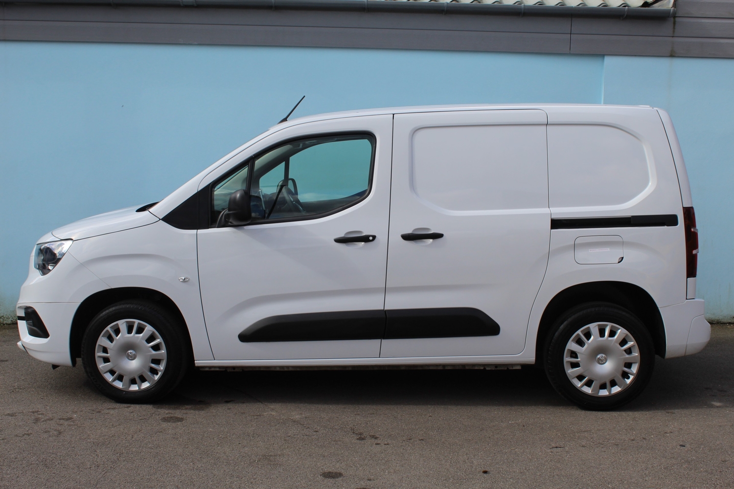 Vauxhall Combo 2022 - Vans & Commercial Vehicles