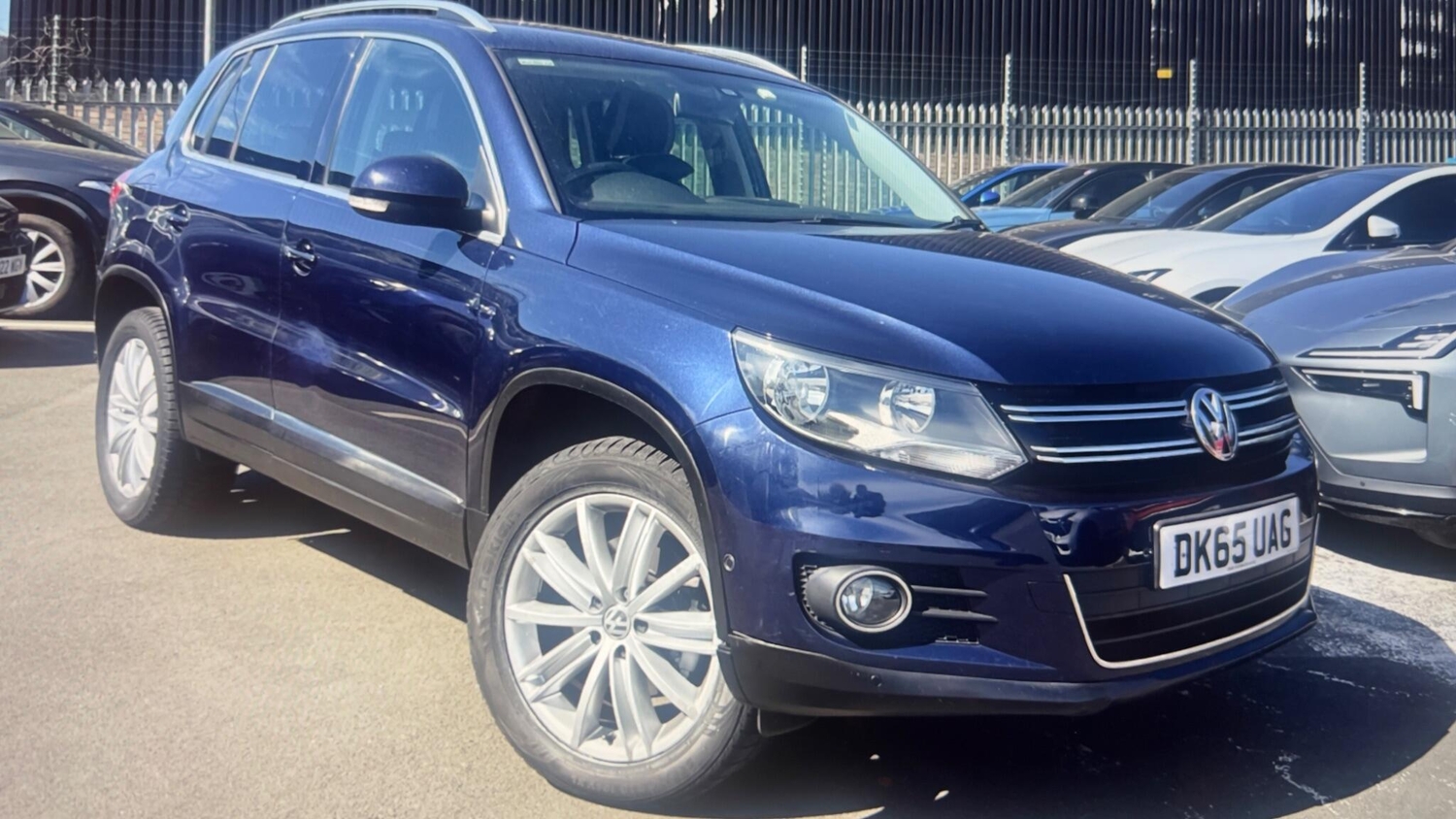 Volkswagen Tiguan 2016 - Cars