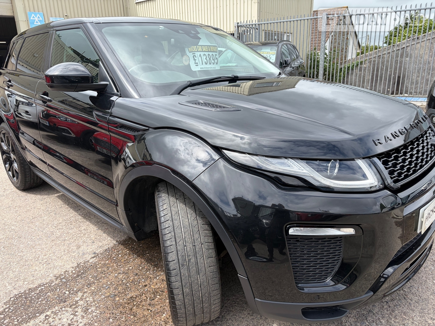 [ berth ]Land Rover Range Rover Evoque