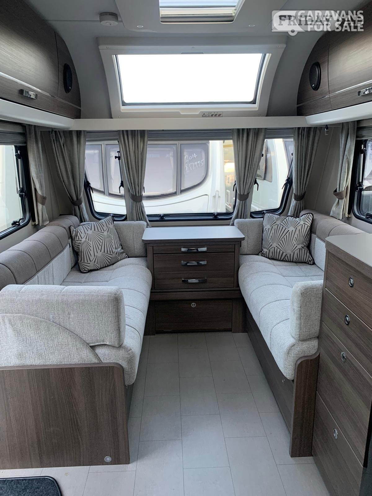 [ berth ]Elddis Affinity 554