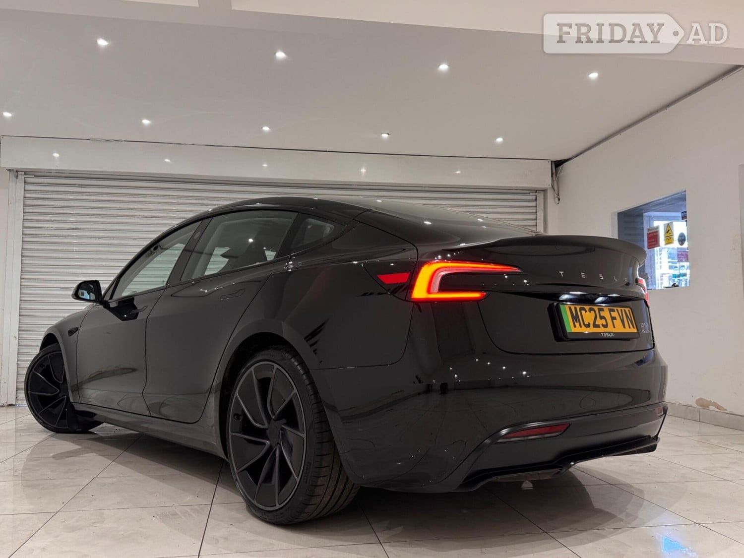 Tesla Model 3 2025 - Cars
