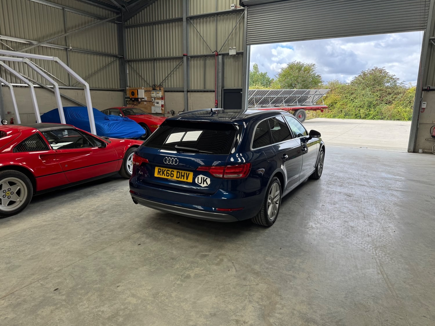 Audi A4 Avant 2016 - Cars in Henley-On-Thames