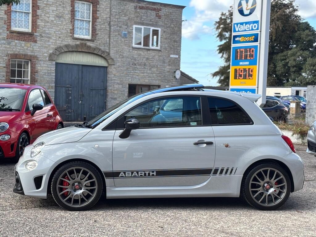 [ berth ]Abarth 695