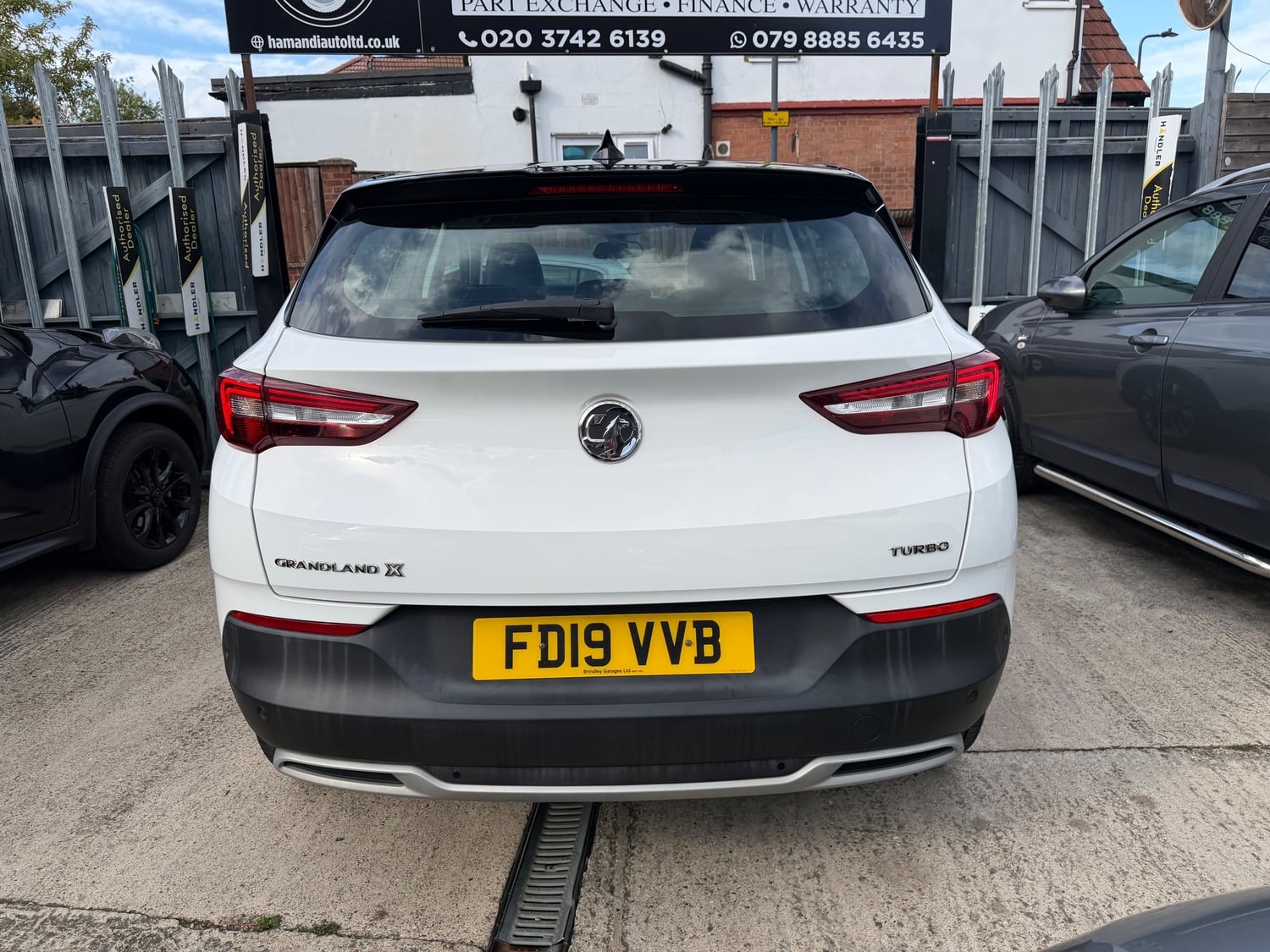 [ berth ]Vauxhall Grandland X