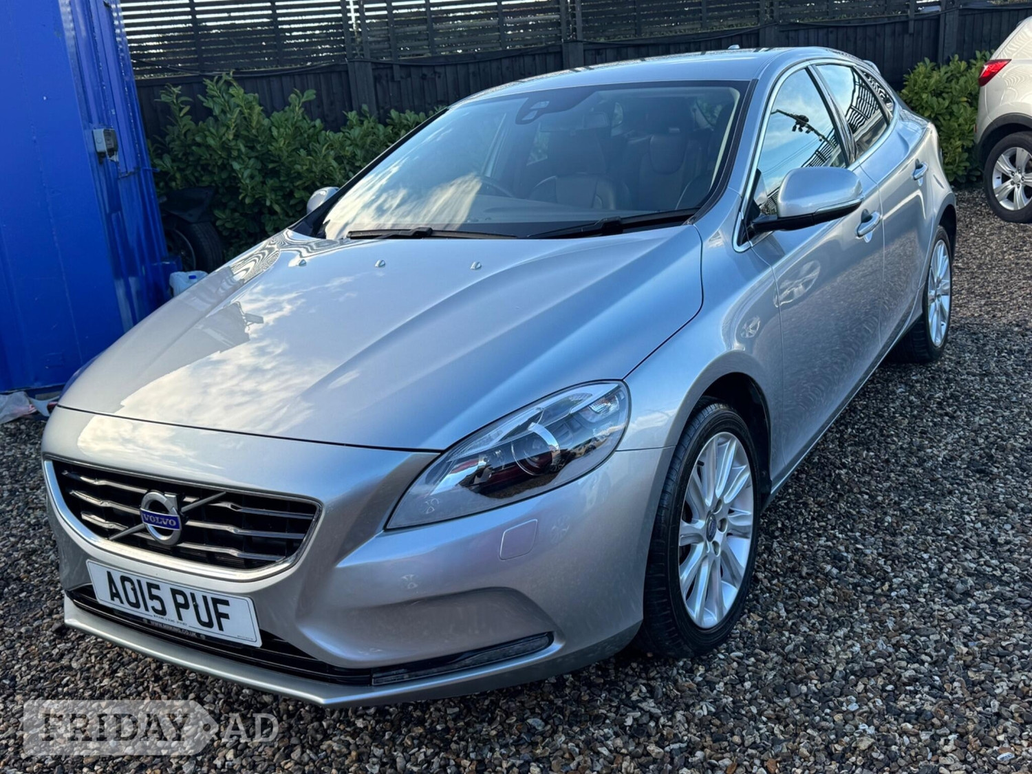 [ berth ]Volvo V40