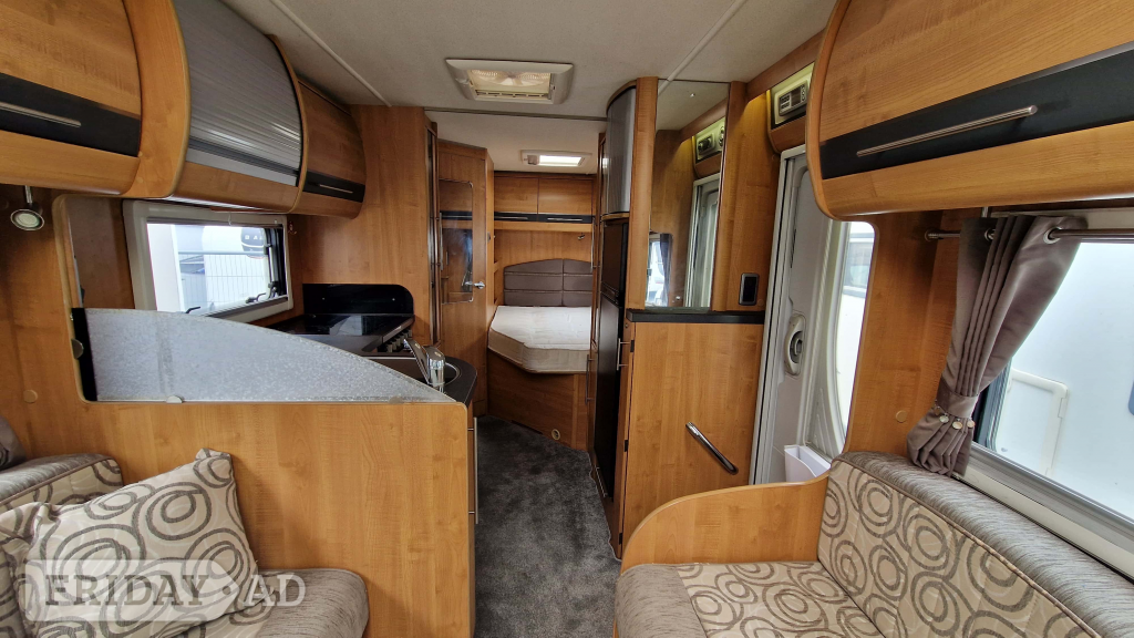 [4 berth ]Auto-Trail Frontier Cherokee