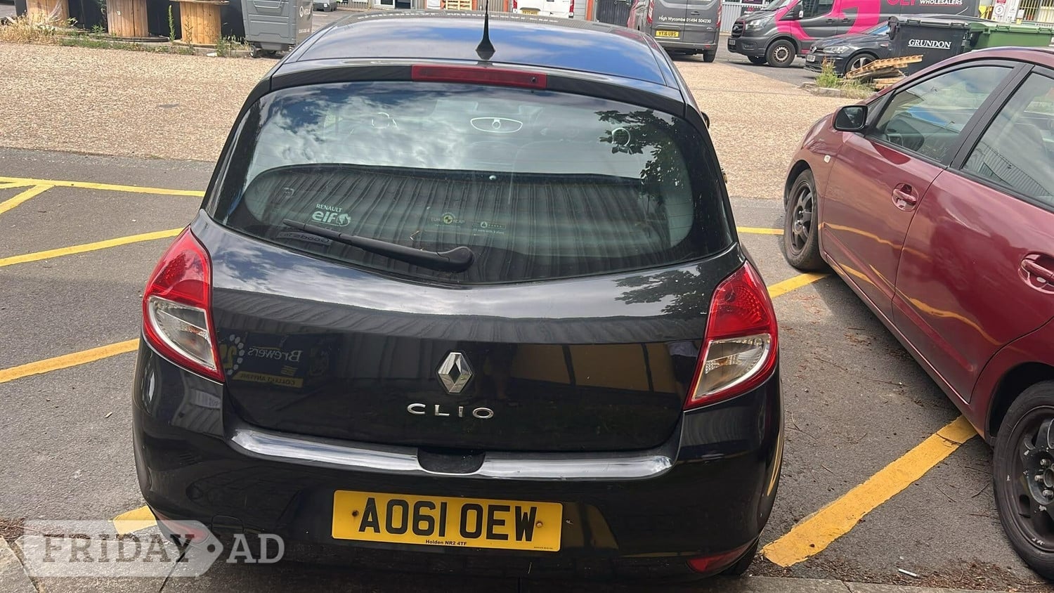 [ berth ]Renault Clio