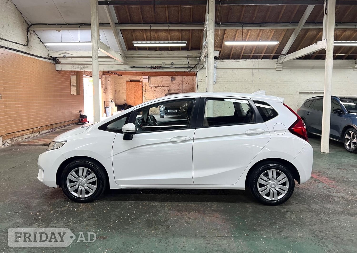 Honda Jazz 2016 - Cars in Rushden