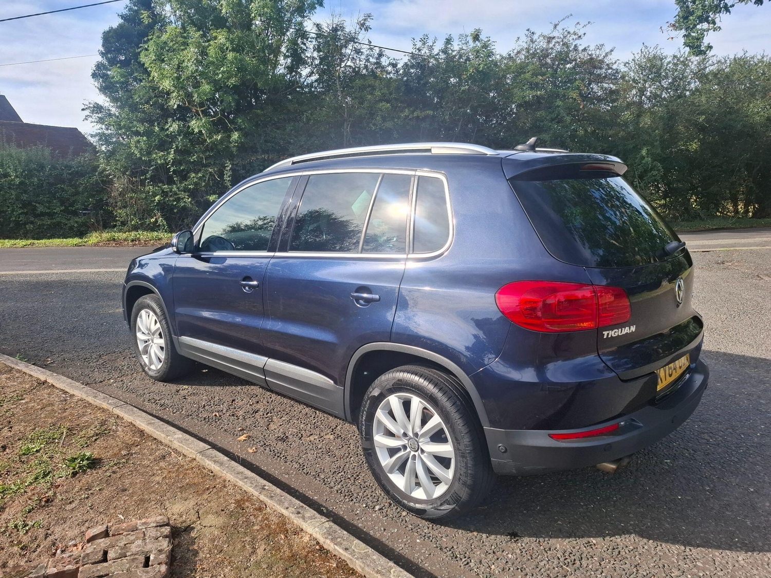 Volkswagen Tiguan 2014 - Cars in Ashford