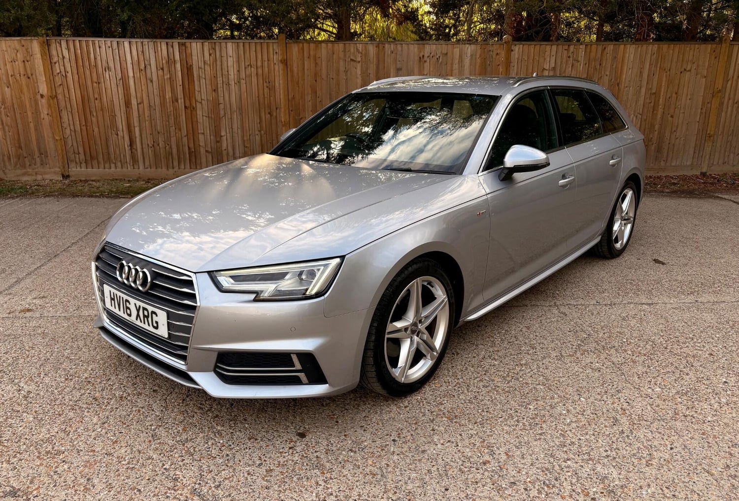 Audi A4 Avant 2016 in Tonbridge