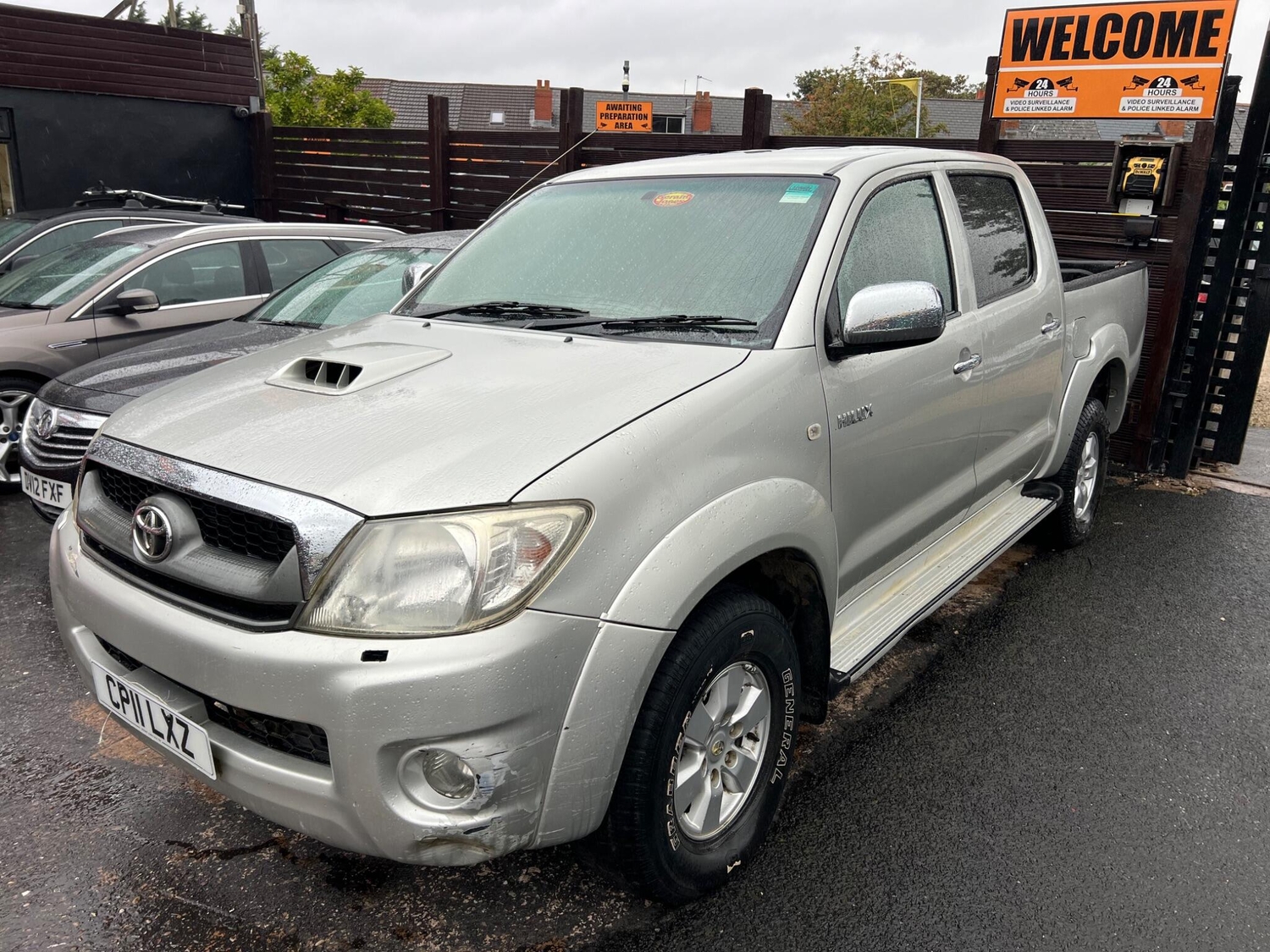 [ berth ]Toyota Hilux