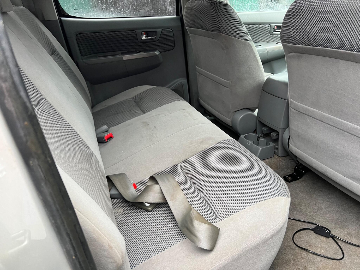 Toyota Hilux 2011 - Cars