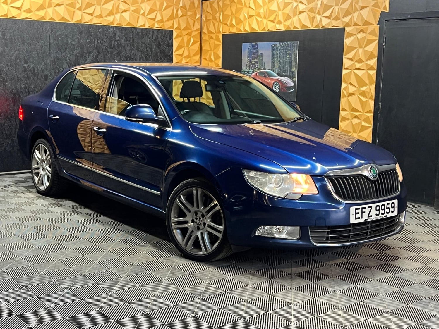 Skoda Superb 2011 - Cars