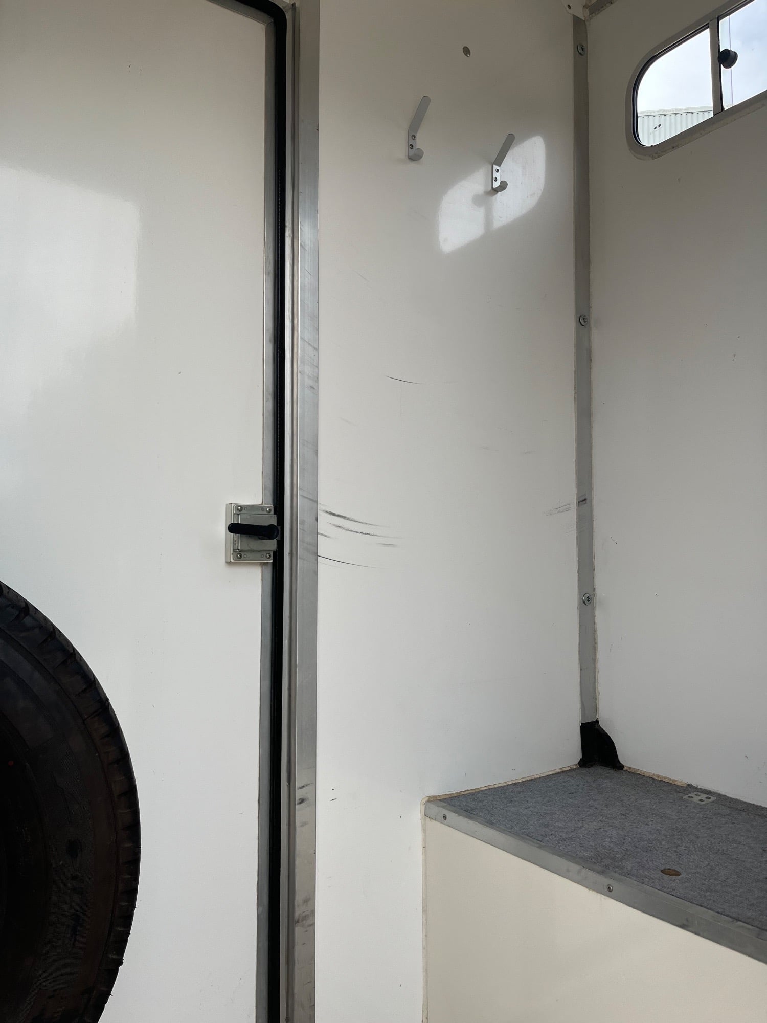 Equi-Trek Super Sonic Peugeot Horsebox - Trailers & Horseboxes