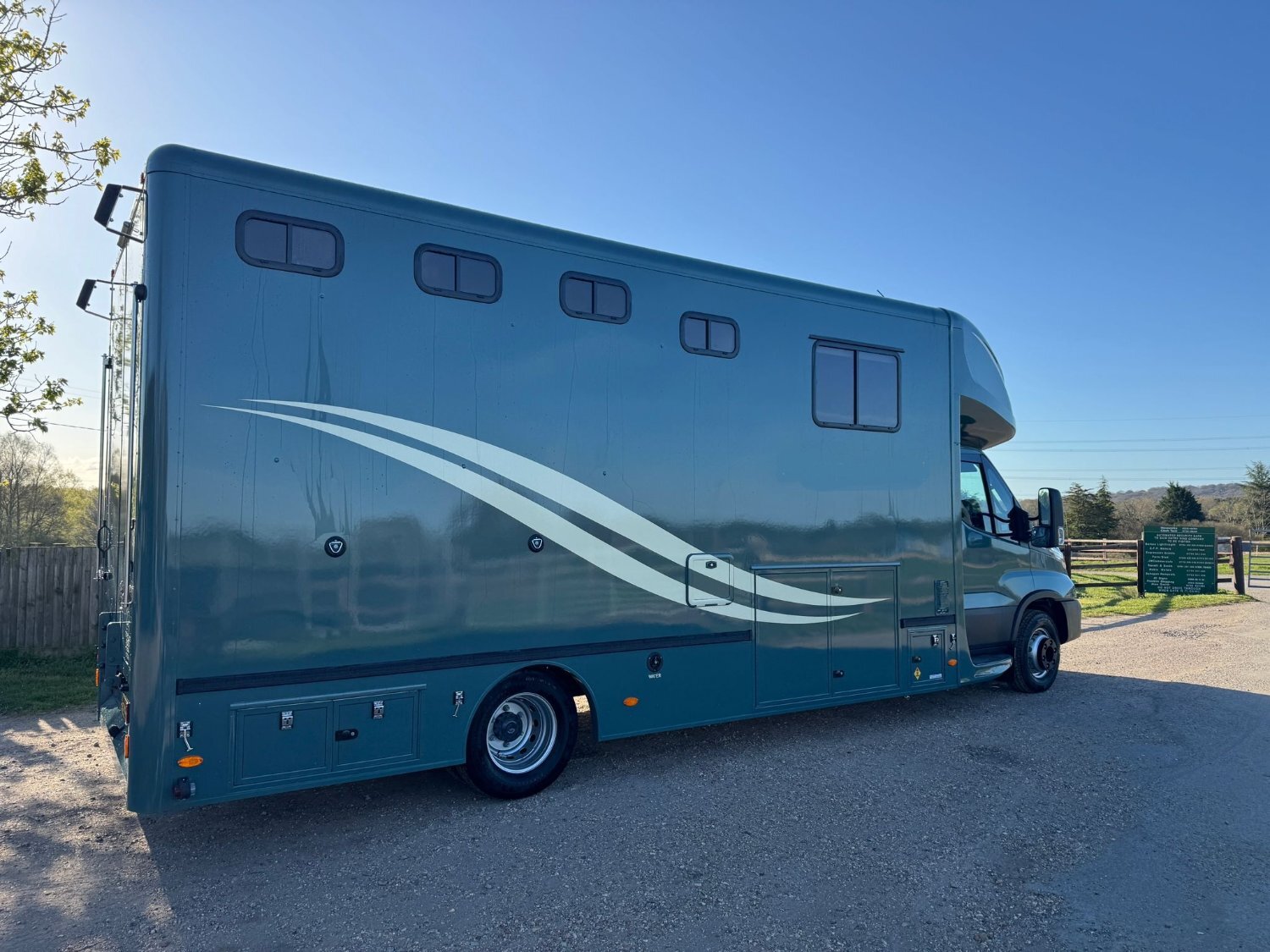 [ berth ]Trevett and Smith 7.2T