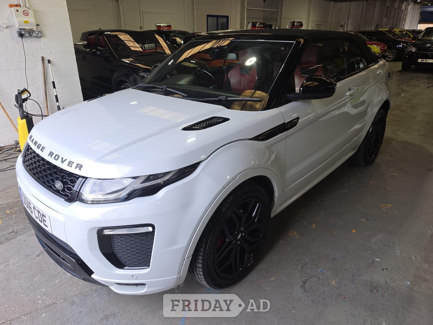 [ berth ]Land Rover Range Rover Evoque