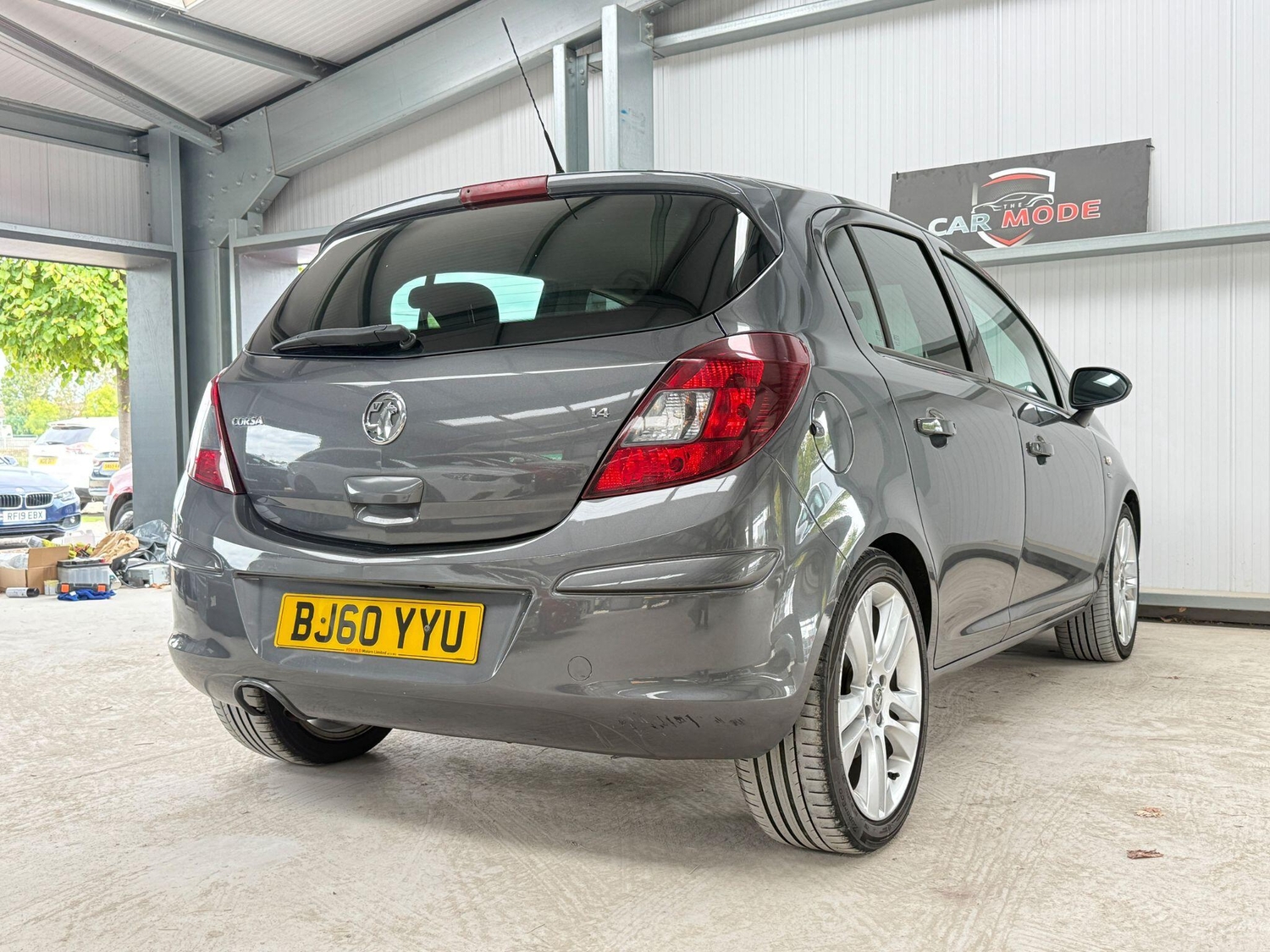 [ berth ]Vauxhall Corsa