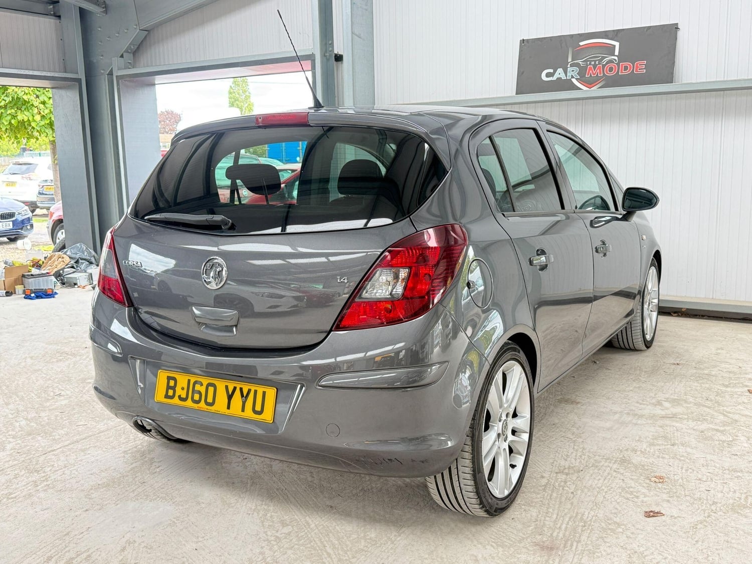 Vauxhall Corsa 2011 - Cars in Hillingdon