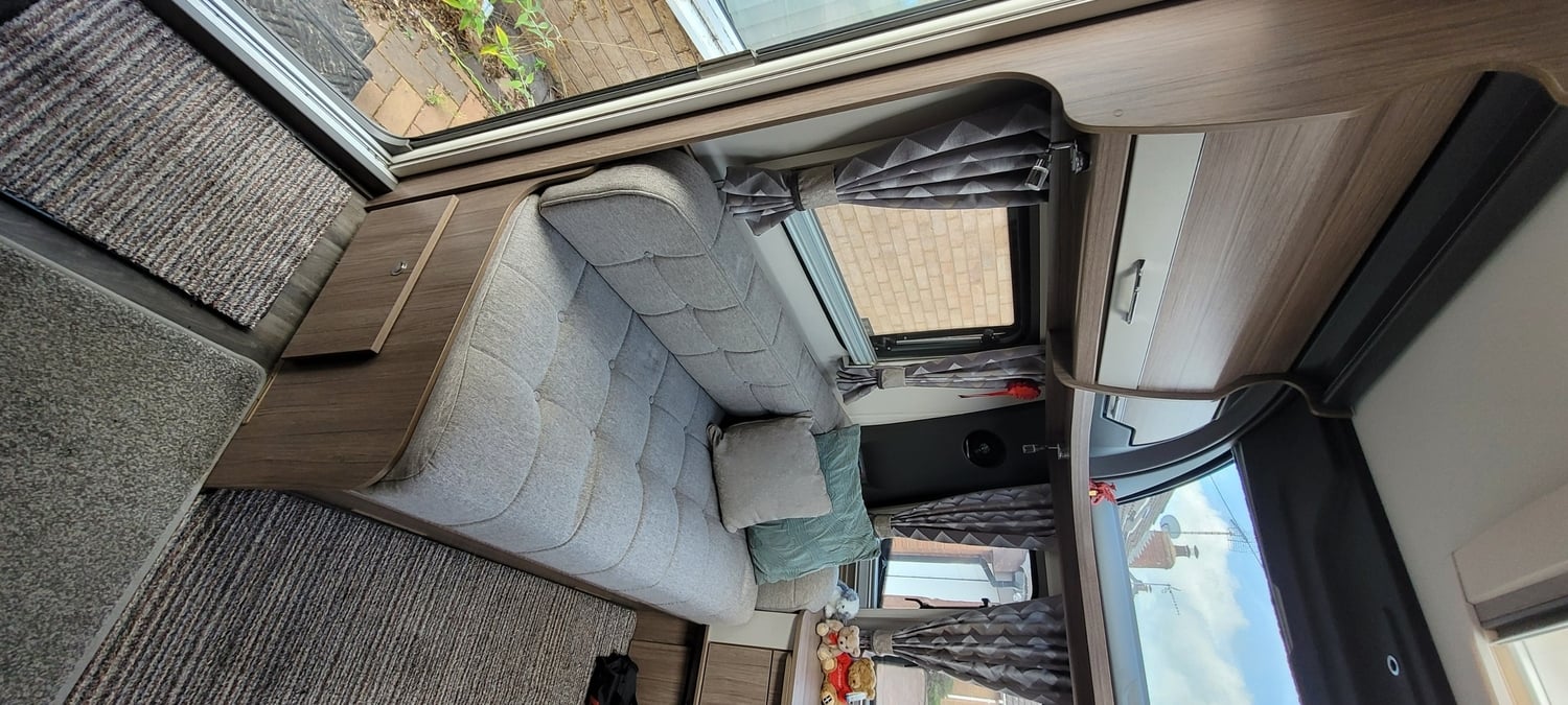 Coachman VIP 575 2023 - Motorhomes & Caravans