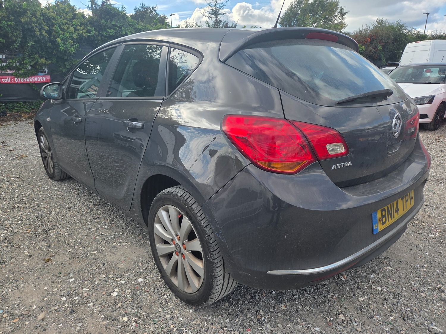 Vauxhall Astra 2014 - Cars