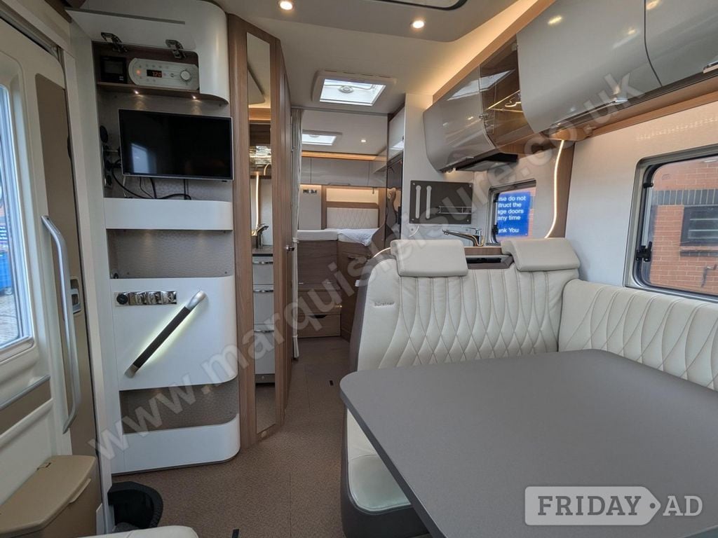 Burstner Ixeo 690 G 2019 for sale - Motorhomes & Caravans in Northampton