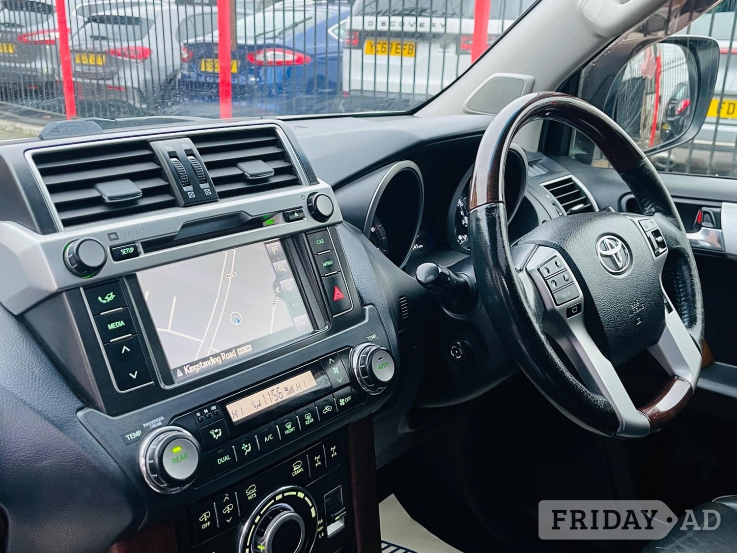 Toyota Land Cruiser 2014 - Cars in Birmingham