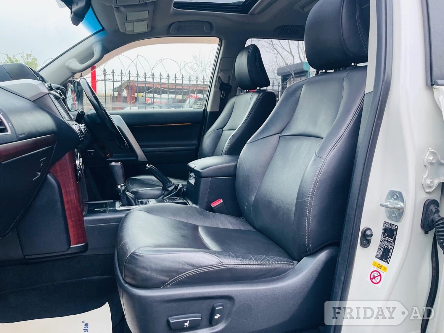 Toyota Land Cruiser 2014 - Cars