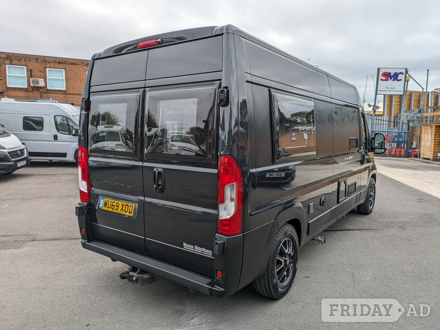 [ berth ]Auto-Trail V-Line 610