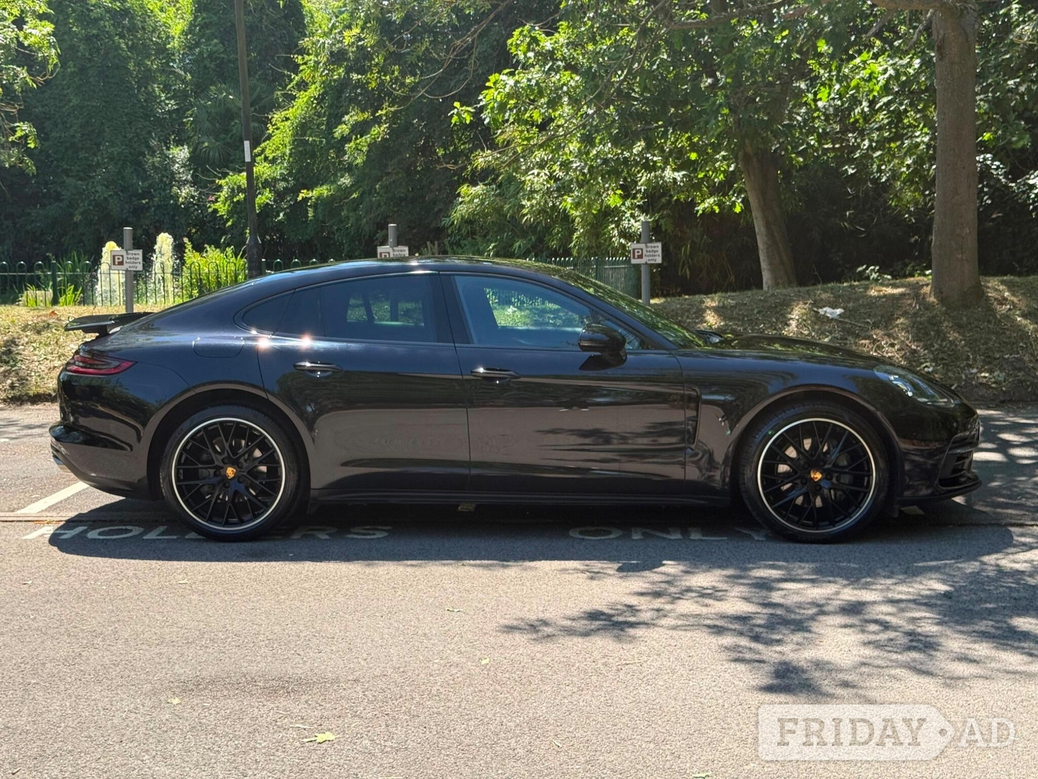 [ berth ]Porsche Panamera