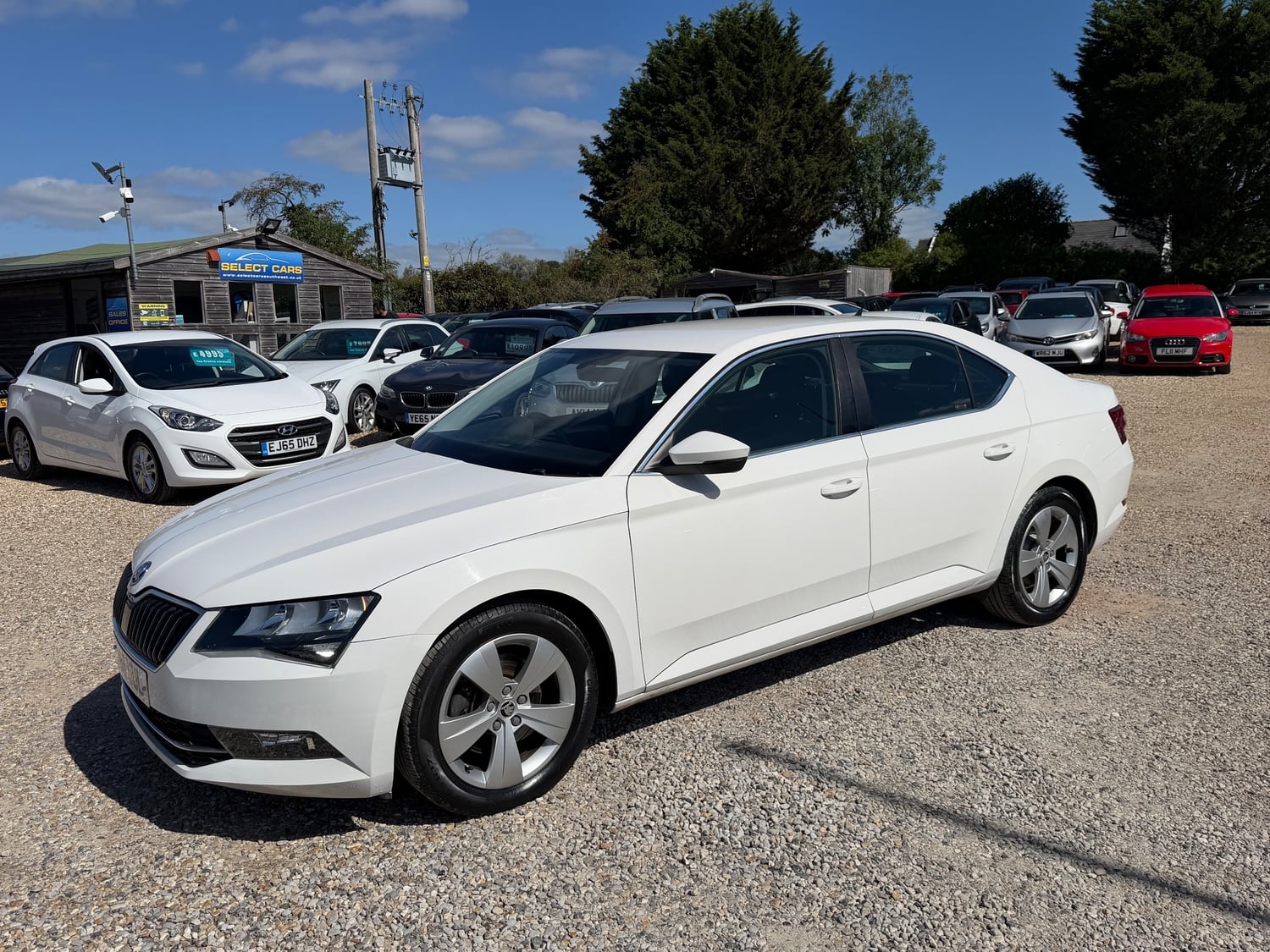 Skoda Superb 2016 - Cars