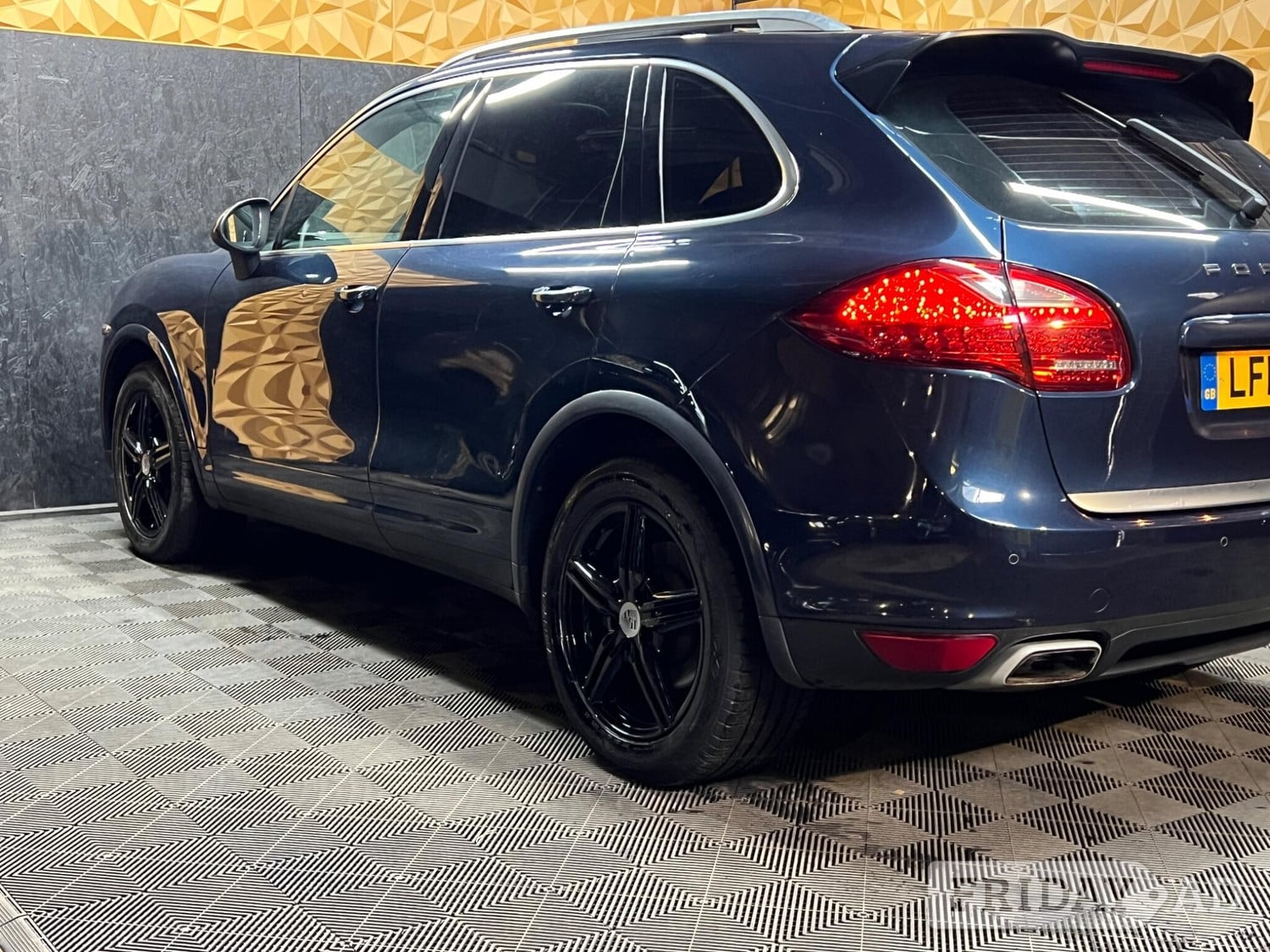 Porsche Cayenne 2013 - Cars in Halifax