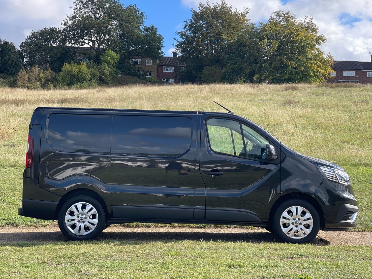 Renault Trafic 2023 - Vans & Commercial Vehicles in Hemel Hempstead