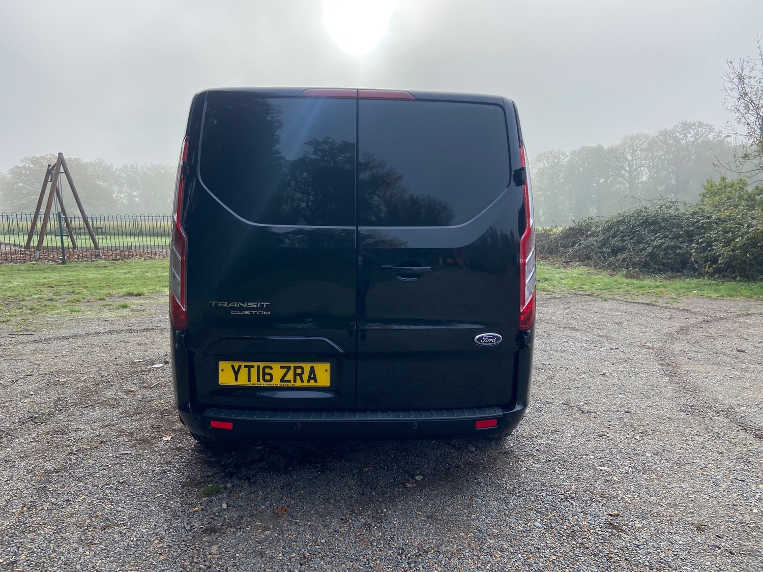 Ford Transit Custom 2016 - Vans & Commercial Vehicles in Dorking