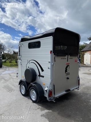 [ berth ]Cheval Liberte Touring Country