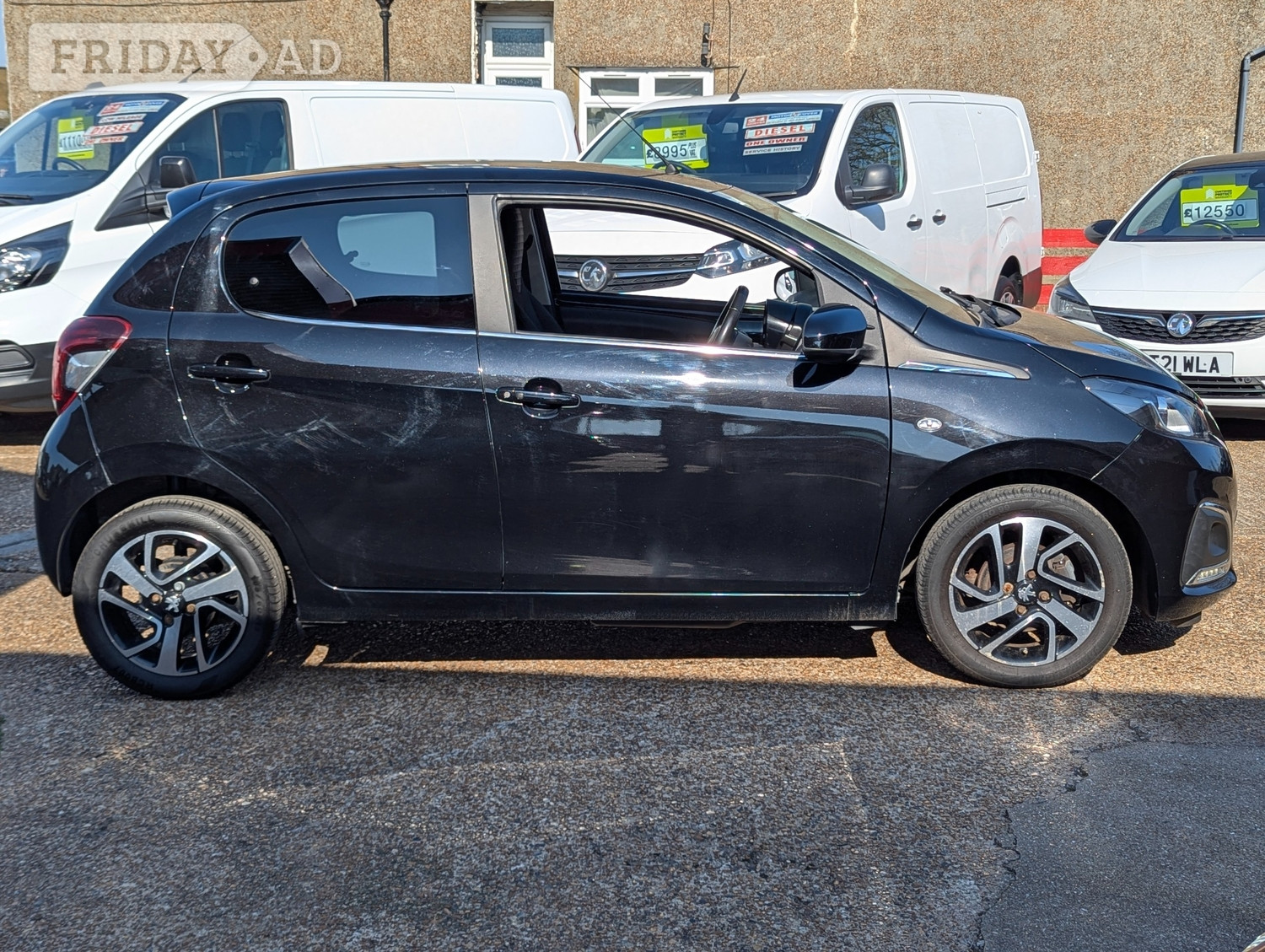 [ berth ]Peugeot 108