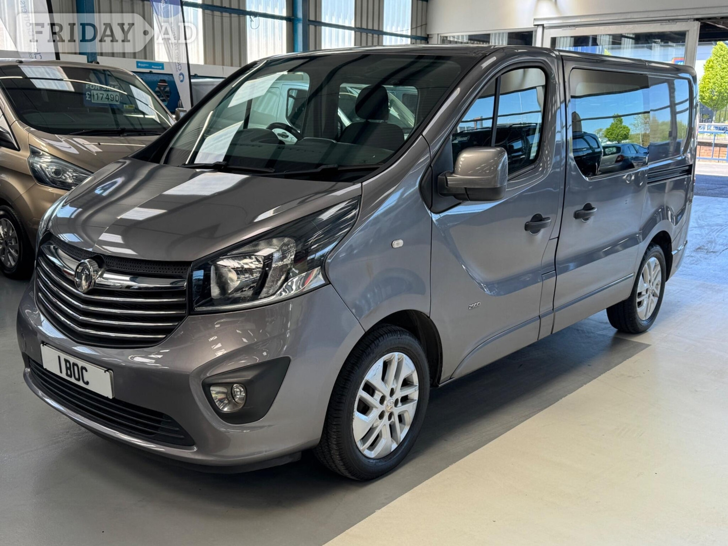 [ berth ]Vauxhall Vivaro
