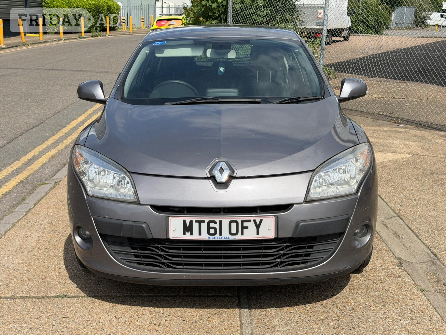 [ berth ]Renault Megane