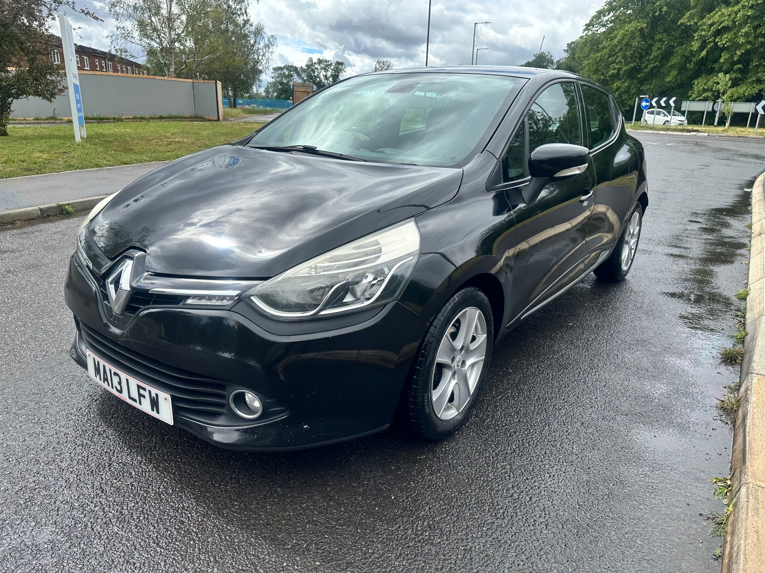 [ berth ]Renault Clio