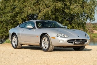Jaguar XK8 2003