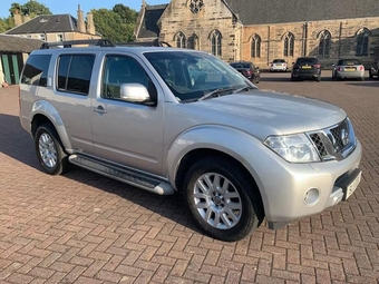 Nissan Pathfinder 2011