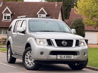 Nissan Pathfinder 2011