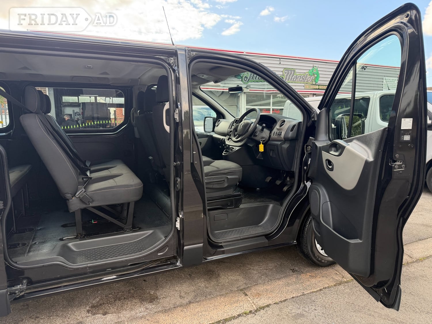 [ berth ]Renault Trafic