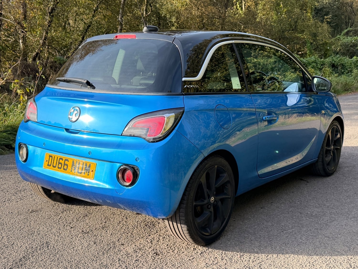 [ berth ]Vauxhall Adam