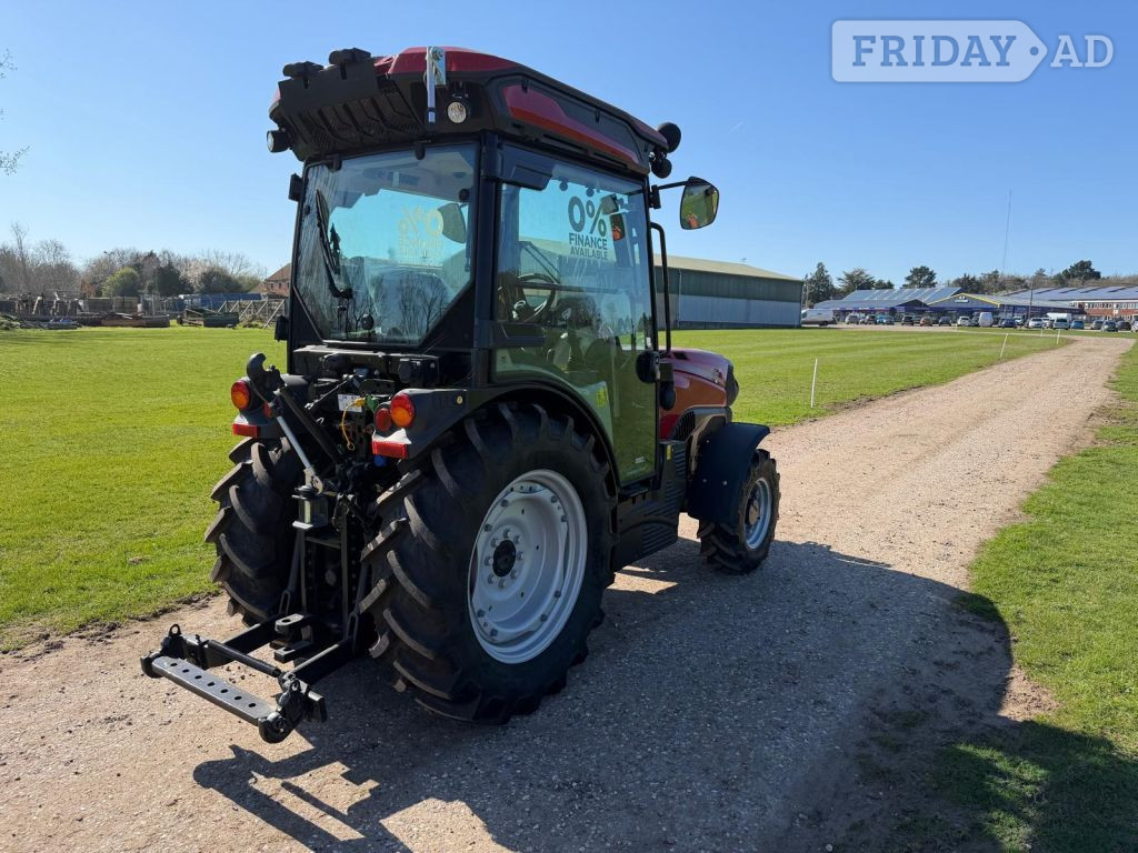 Case IH QUANTUM 80N () Tractor - Farm & Agricultural Vehicles
