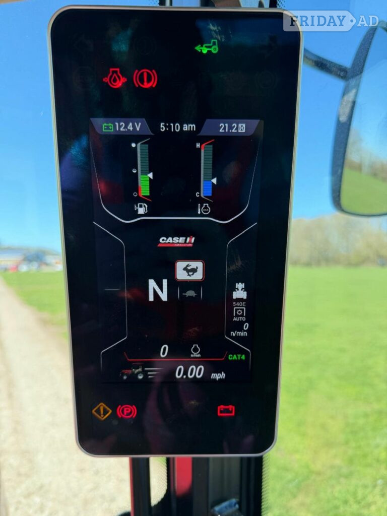 Case IH QUANTUM 80N () Tractor - Farm & Agricultural Vehicles