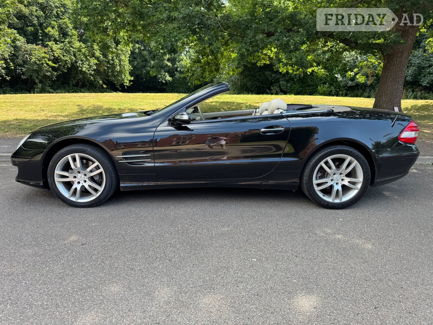 Mercedes-Benz SL 2006 - Cars in Horsham